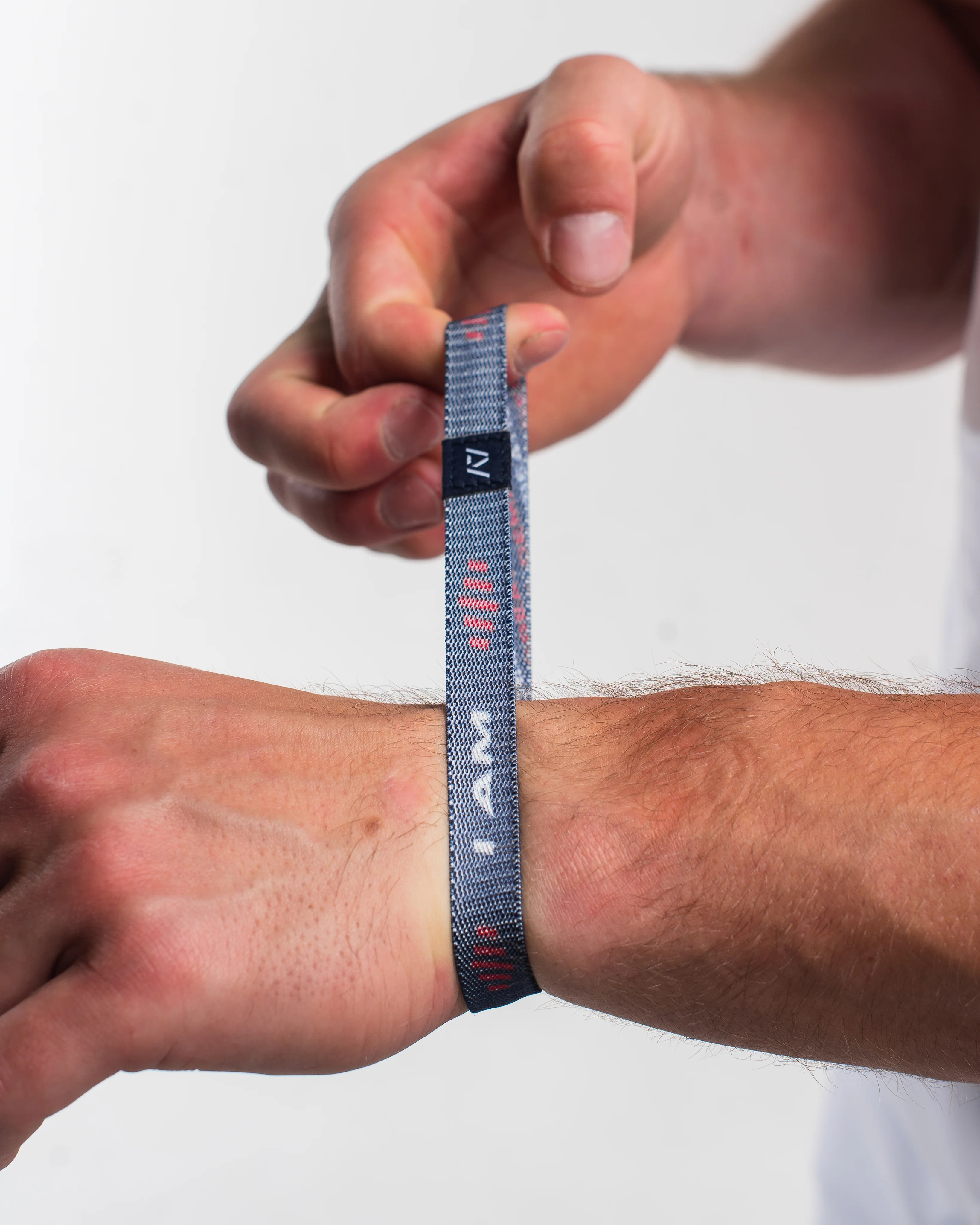 Stretchy Wristband - I am A7 I Demand Greatness - Americana - Image 3
